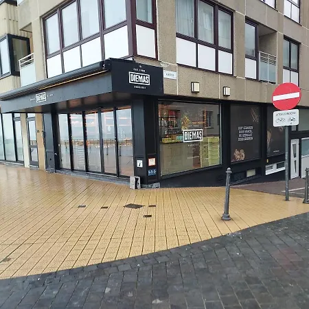 Uniek Zeezicht Apartmán *